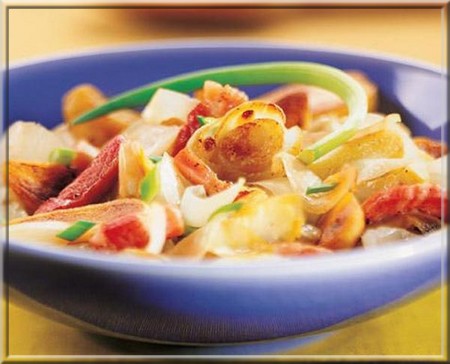 poelee-d_endives-pommes_de_terre_et_lardons