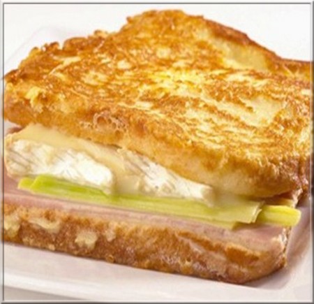 croque_monsieur_au_camembert_jambon_braise_et_poireau