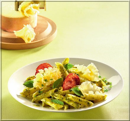 penne_au_pistou_tiges_d_ail_chorizo_et_tete_de_moine_aoc