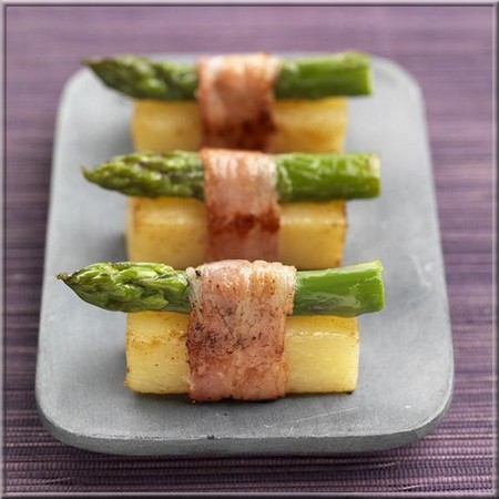 princesse_amandine_en_sushi_d_asperges_au_lard_