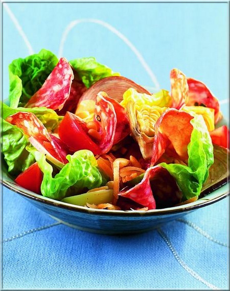 salade_caesar_au_saucisson_sec_et_a_l_andouille_