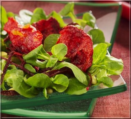 salade_de_mache_et_croustilles_de_betterave_rouge