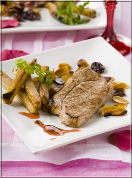 steak_d_agneau_aux_amandes_et_aubergines_