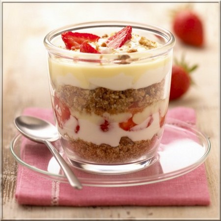 trifle_sable_a_la_fraise_du_perigord_igp_
