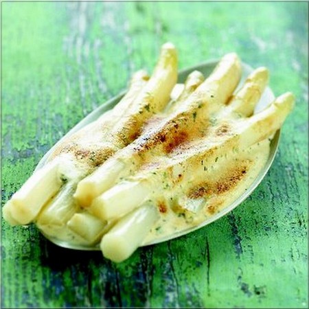 asperges_des_sables_des_landes_gratinees_au_sabayon_vert_