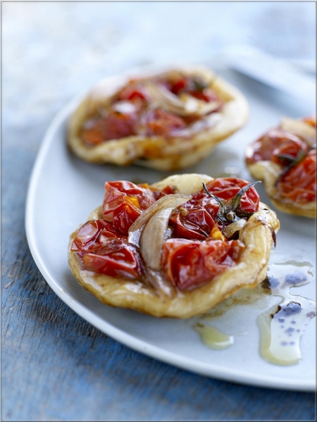 minis_pizzas_aux_tomates_cerise_et_echalotes_confites_