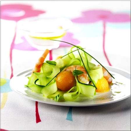 tagliatelles_de_concombre_aux_crevettes_et_billes_de_melon_