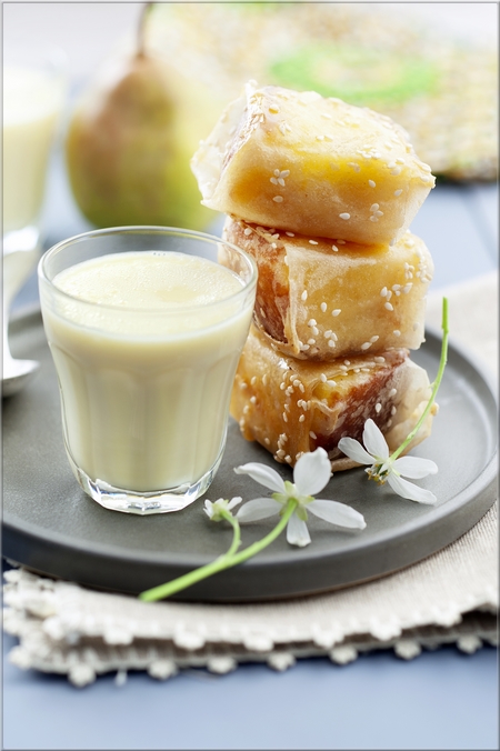 croustillant_poires_sesame_et_creme_a_la_fleur_d_oranger_