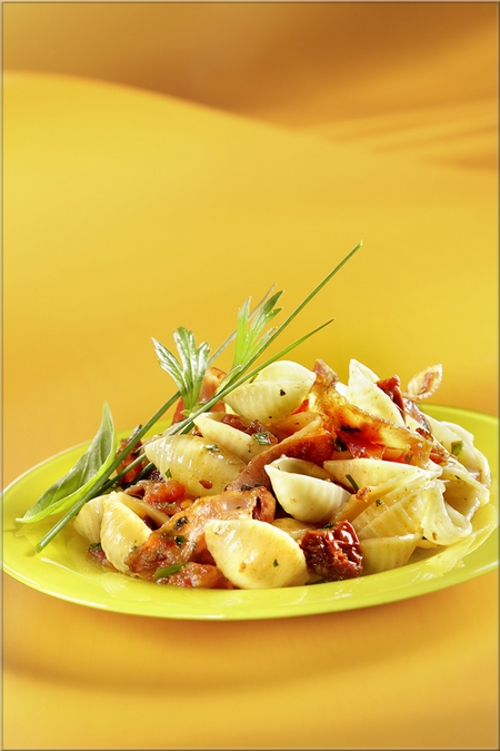 conchiglie_et_pancetta_a_la_tomate_