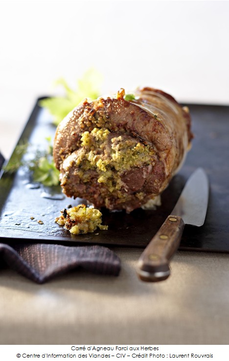 carre_d_agneau_farci_aux_herbes_