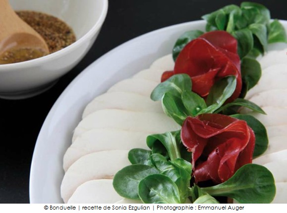 mache_carpaccio_de_champignons_et_bresola_au_sesame_