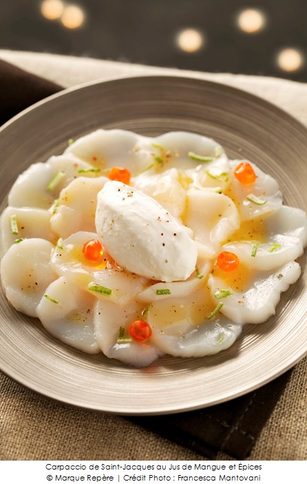 carpaccio_de_saint_jacques_au_jus_de_mangue_et_epices_