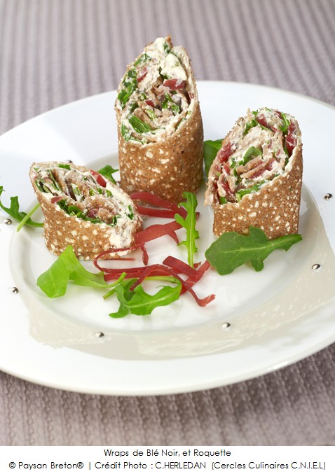 wraps_de_ble_noir_et_roquette_