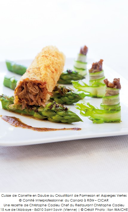cuisse_de_canette_en_daube_au_croustillant_de_parmesan_et_asperges_vertes_