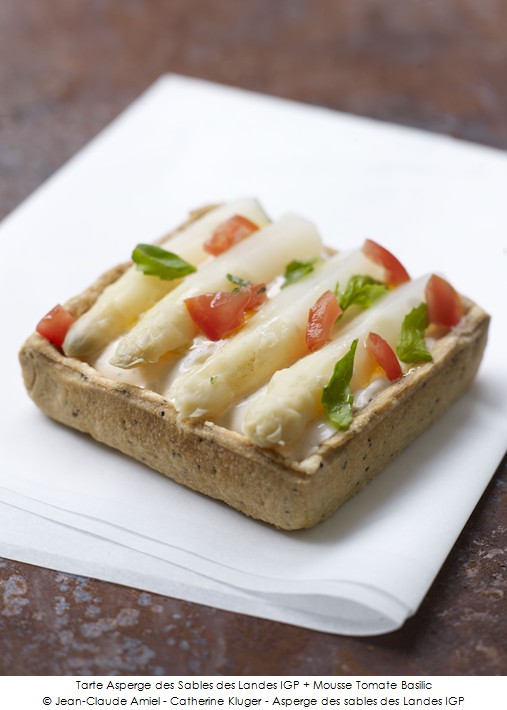 tarte_asperge_des_sables_des_landes_igp_plus_mousse_tomate_basilic_