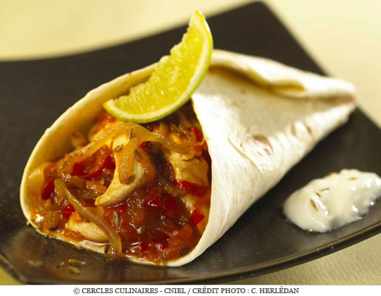 burritos_poulet_tomate_pimentee_fraicheur_yaourt