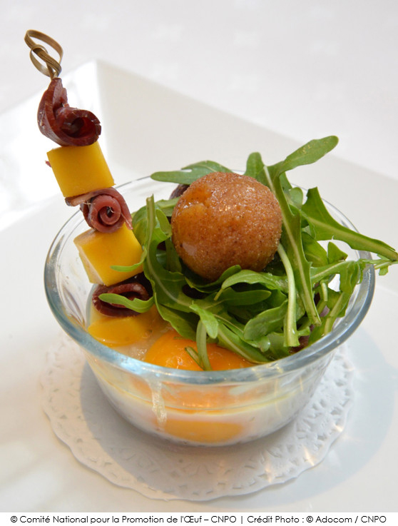 les_oeufs_cocottes_facon_landaise_vinaigrette_jus_de_mangue_a_la_vanille