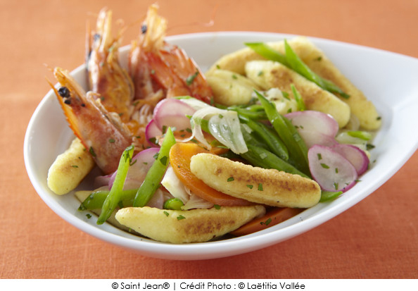 wok_de_quenelle_et_legumes_croquants_aux_crevettes