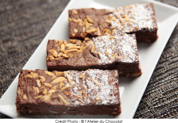brownie_chocolat_amandes_batonnets_caramelises