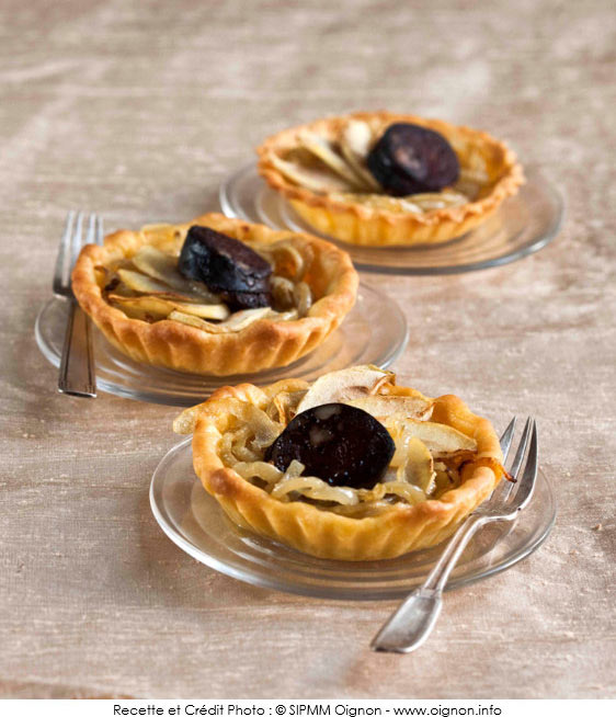tartelette_oignons_pommes_boudin_noir