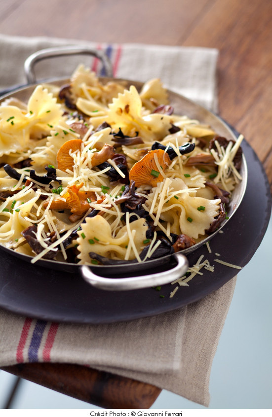 farfalle_aux_champignons_des_bois_et_gusto_intenso
