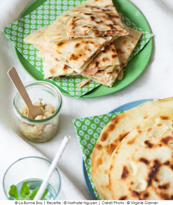 naan_saumon_fumé_fromage_frais_et_tartinerie_au_fenouil