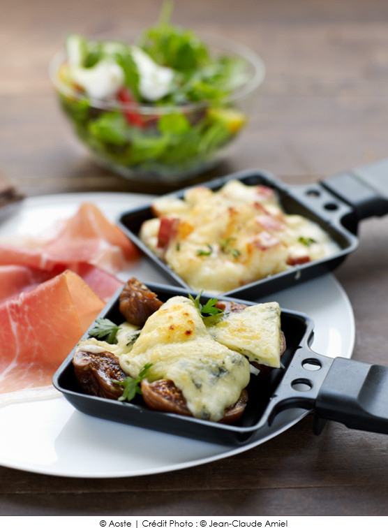 caquelons_gourmands_figues_fourme_d_ambert_et_jambon_cru_aoste_pommes_comte_et_jambon_cru_aoste
