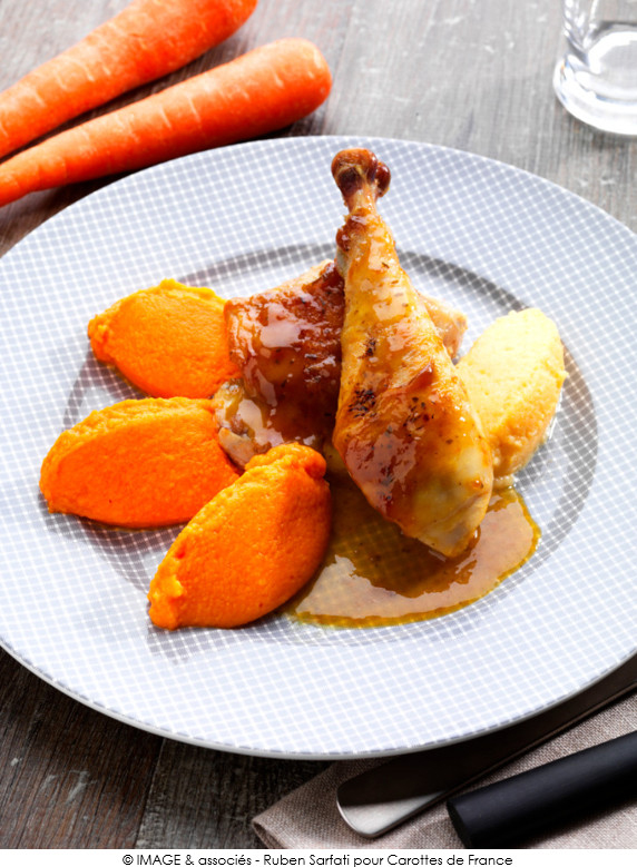 volaille-laquee-au-jus-de-volaille-a-la-carotte-fine-puree-de-carotte