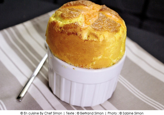 souffles_chauds_a_la_mimolette_vieille_cassante