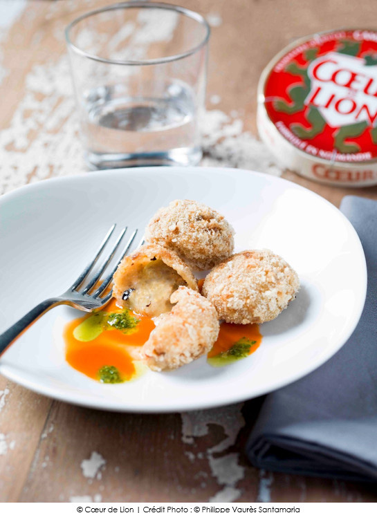 croquettes_coeur_de_lion_ciboulette_et_pignons_sur_son_coulis_de_poivron_rouge
