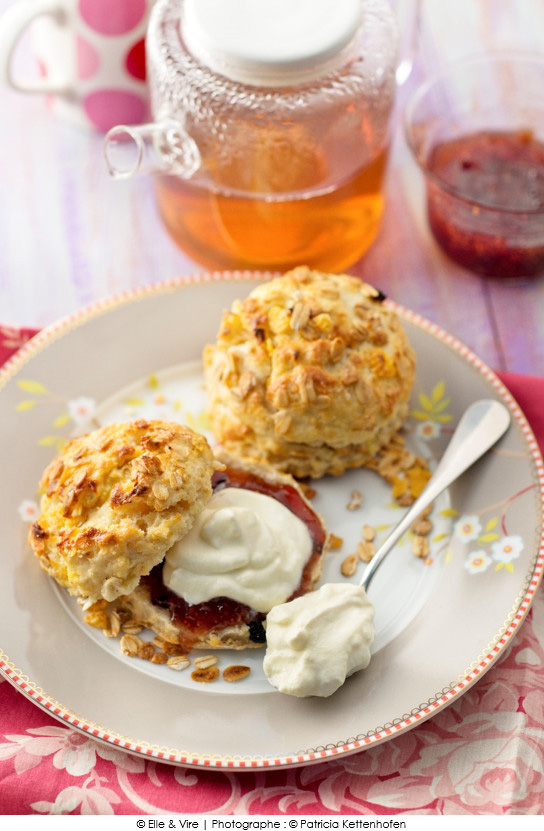 scones_muesli_a_la_creme_et_confiture_de_figues