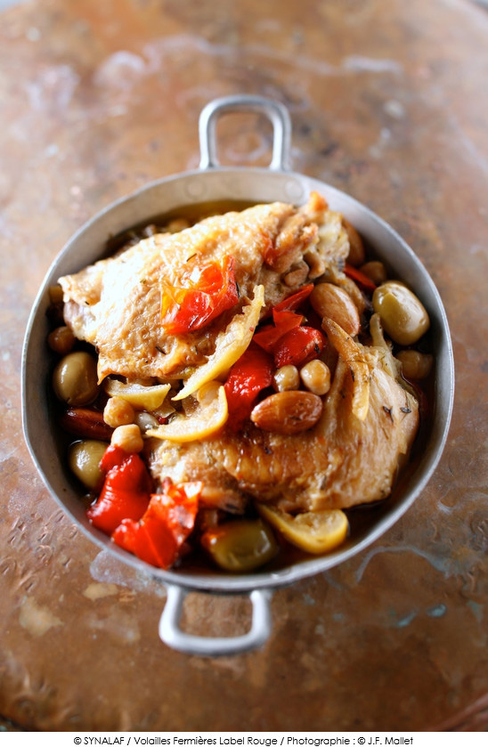 fricassee_de_poulet_label_rouge_aux_amandes_et_tomates_confites