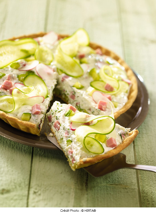 tarte_fraicheur_facon_tzatziki_au_fromage_blanc_concombre_et_des_de_jambon