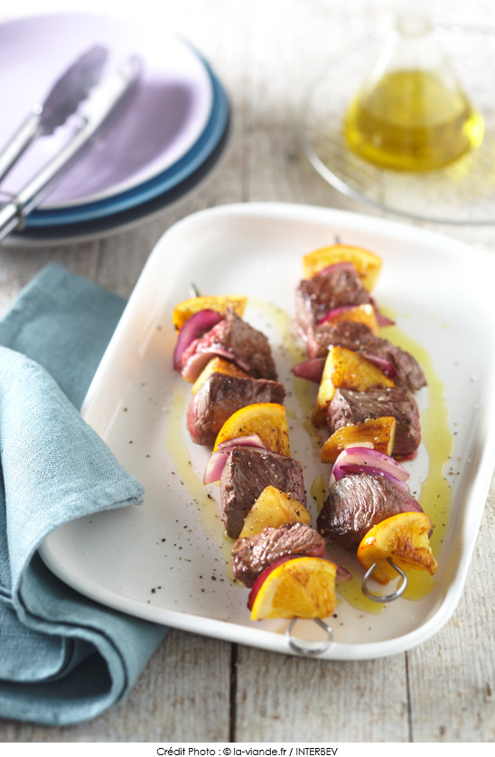 brochettes_de_bœuf_a_l_orange_et_aux_oignons_rouges
