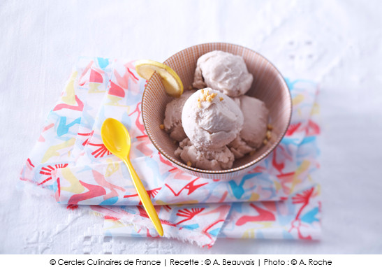 glace_maison_a_la_banane_et_au_lait_concentre