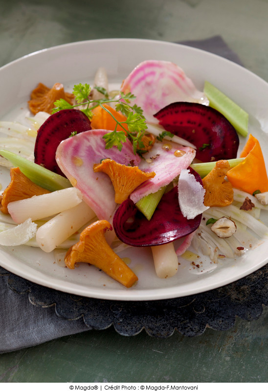 legumes_oublies_sur_fine_salade_de_fenouil_vinaigrette_aux_girolles