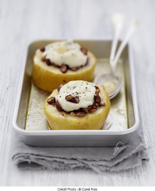 pomme_rotie_au_carre_frais_et_aux_fruits_secs
