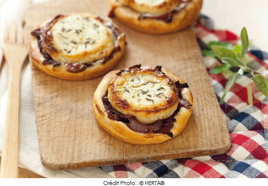 tartelettes_au_chevre_et_oignons_confits