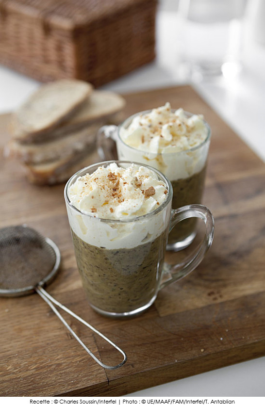 capuccino_de_lentilles_et_chantilly_pain_grille