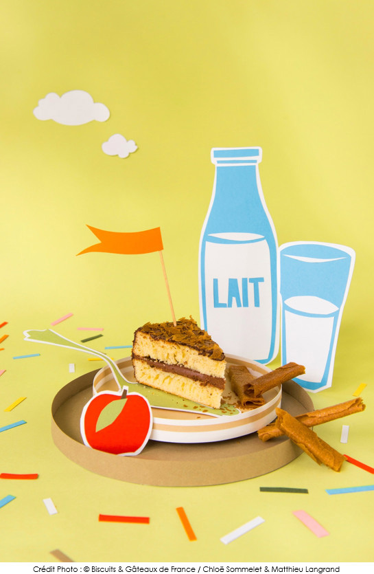 gateau_au_yaourt_et_son_croustillant_de_crepes_dentelles