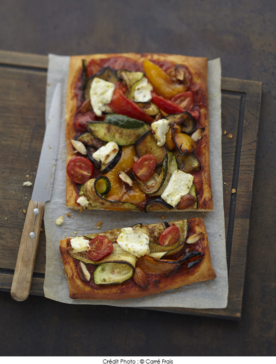 pizza_aux_legumes_grilles_carre_frais_olives_touche_de_citron_et_amandes