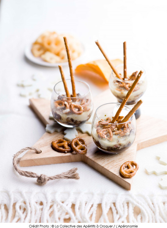 verrines_de_bretzels_et_sa_compotee_d_echalotes_et_raclette