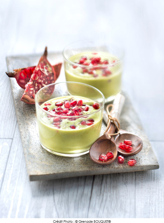 veloute_froid_de_grenade_et_chou_kale_avocat_et_citron
