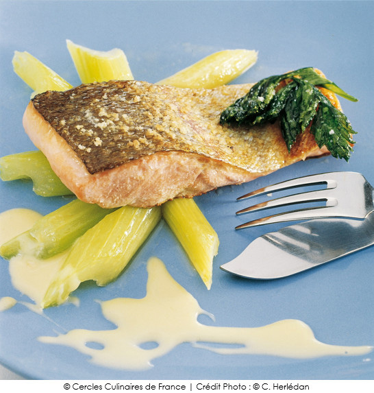 dos_de_truite_de_mer_rotie_au_camembert