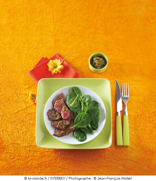 emince_de_bœuf_au_pesto_et_pousses_d_epinards