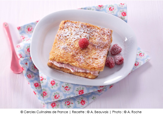 Pain_perdu_a_la_creme_de_framboises