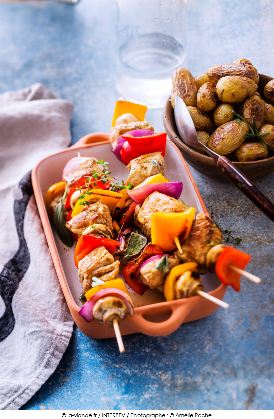 brochettes_de_veau_marinees_a_l_estragon_romarin_et_au_cumin