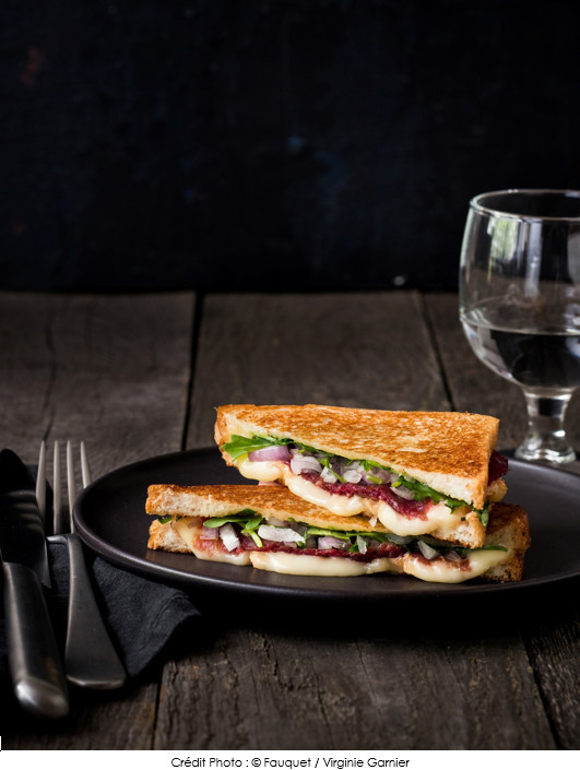 croque_maroilles_au_bœuf_roquette_et_echalotes_florent_ladeyn