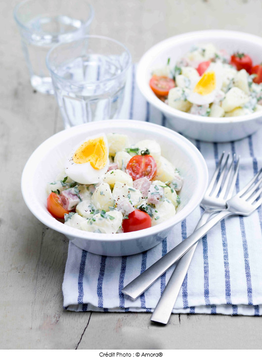 oeuf_mollet_pommes_de_terre_aux_herbes_et_tuiles_de_parmesan