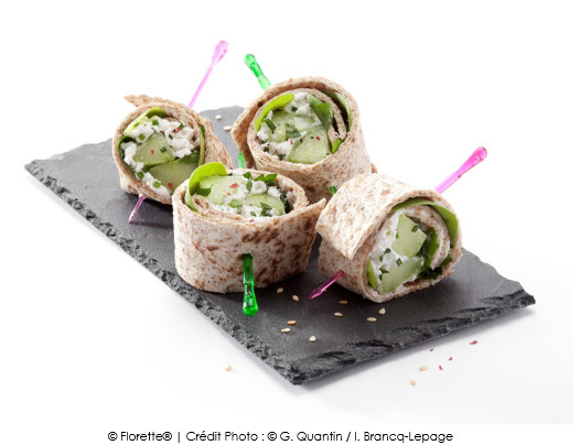 wraps_de_fromage_frais_laitue_concombre_et_fines_herbes